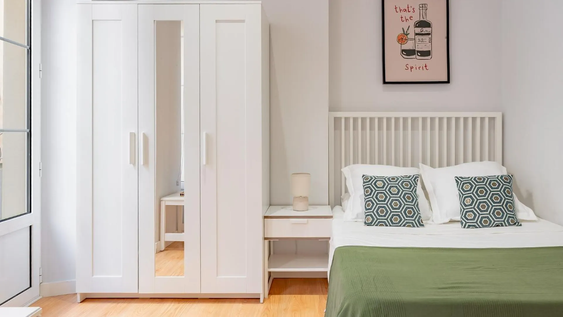 Admiral City Studio Malaga Apartment
